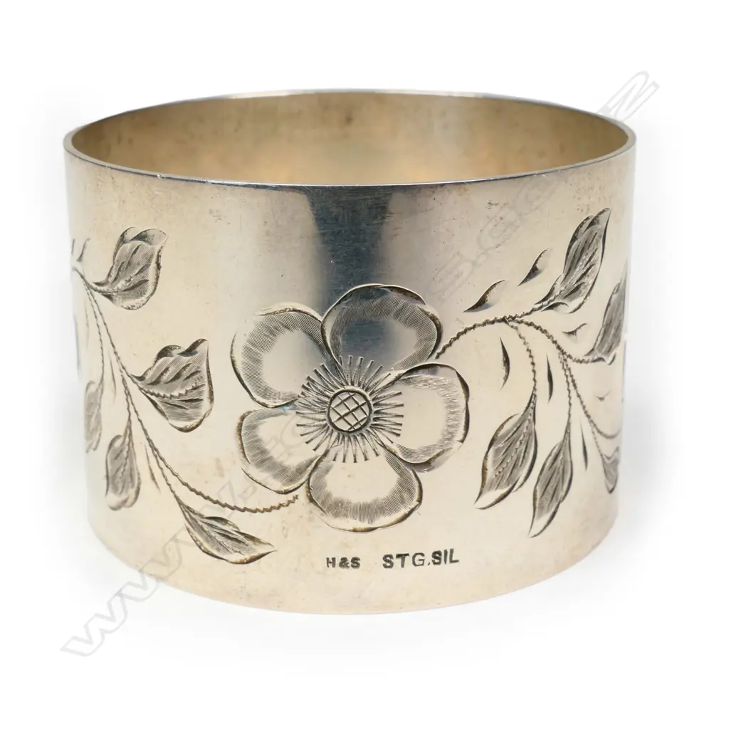 H & S (Harold & Smythe) silver napkin ring, Image 1++